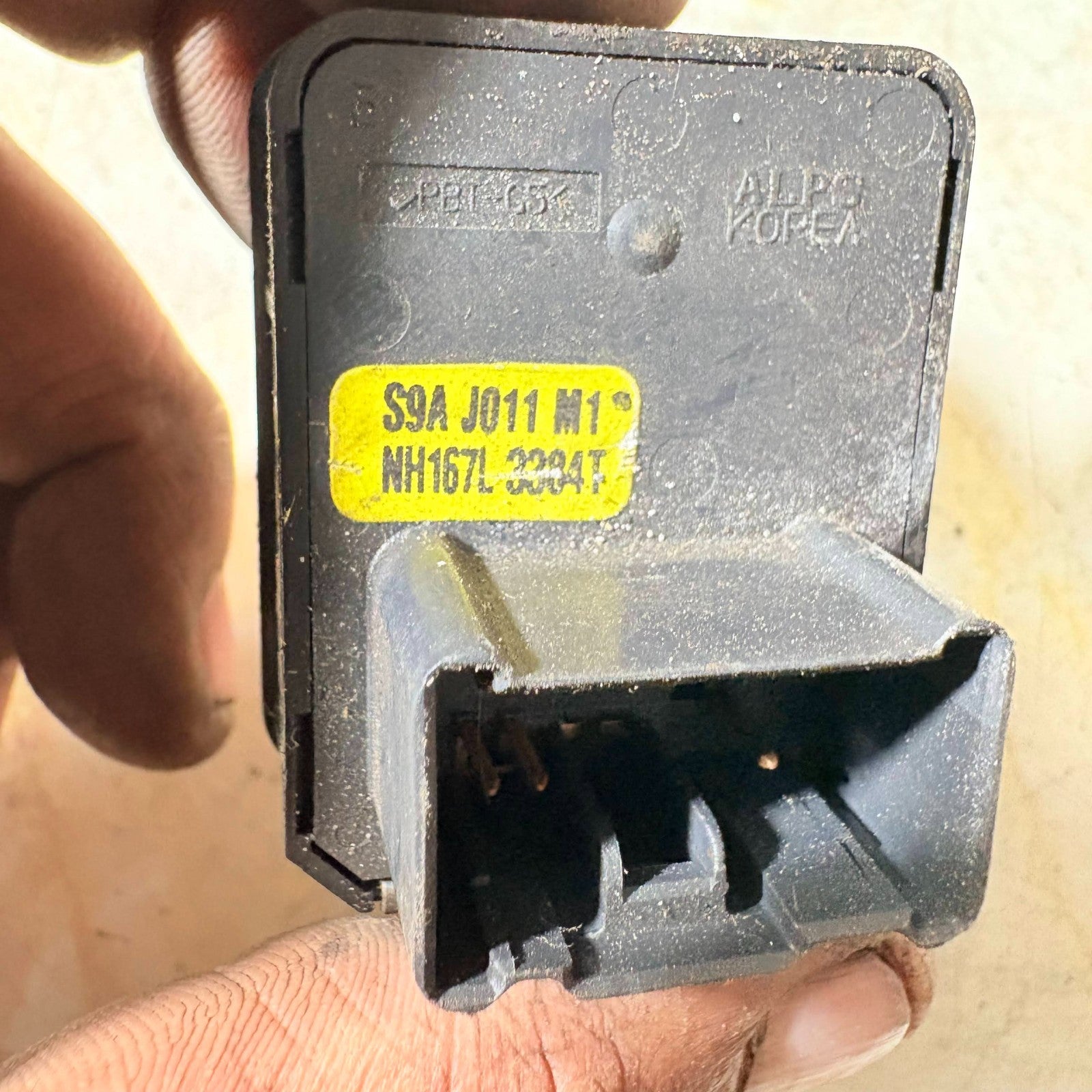 2002-08 HONDA JAZZ ELECTRIC WING MIRROR POWER SWITCH ADJUSTER S9AJ011M1
