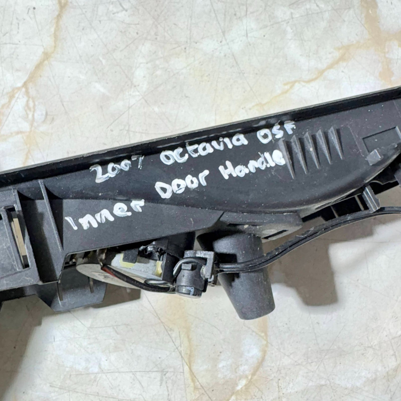 SKODA OCTAVIA 2007 ELEGANCE OSF INTERIOR DOOR HANDLE 1Z0837248