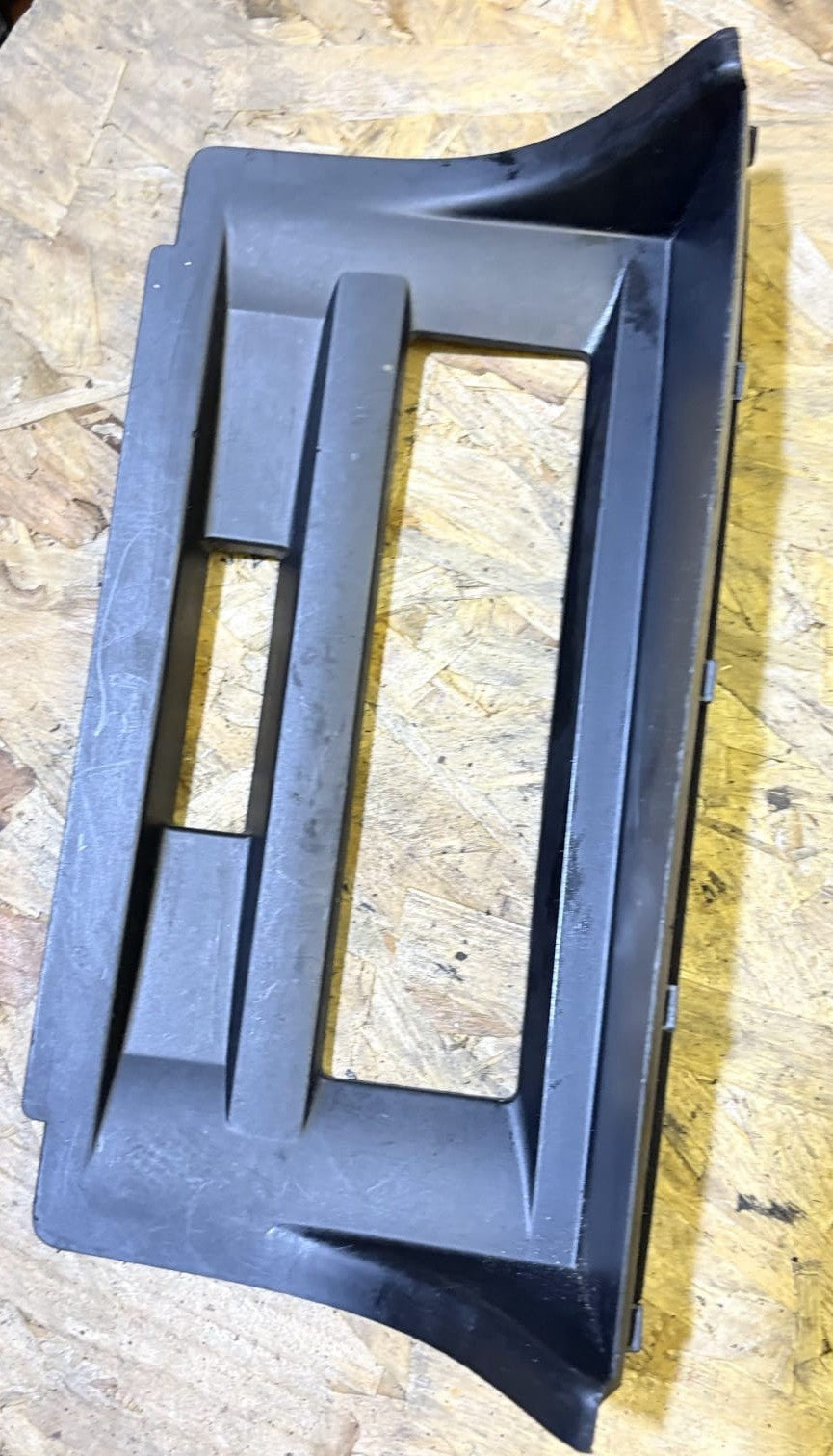 Peugeot 1007 2005-2009 Clock/Display Surround Trim 9644365377