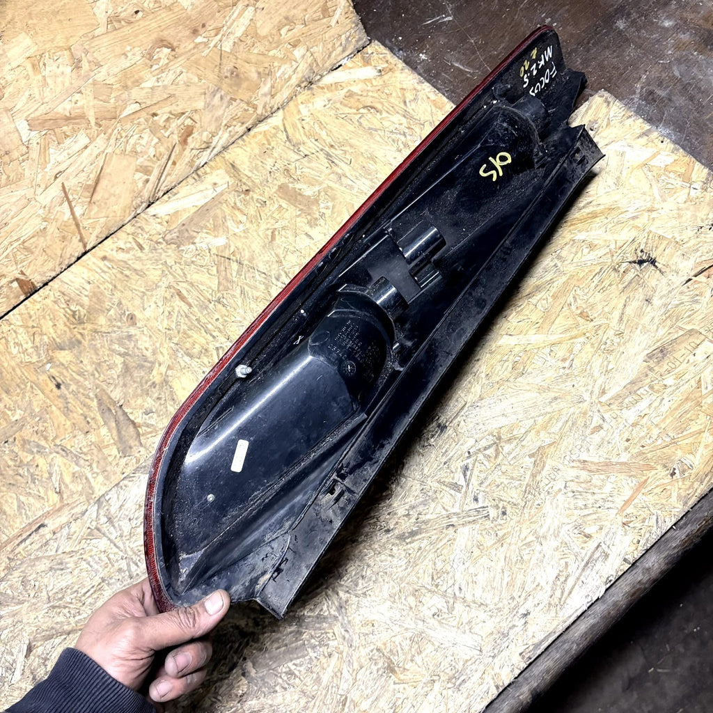 FORD FOCUS IV HN Rear Right Side Tail Light 8M5113404A 2.00 Petrol 92kw 24176126
