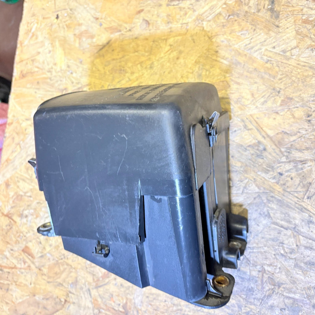 Fiat Punto 1999-2005 Fuse Box Control Unit 823501100