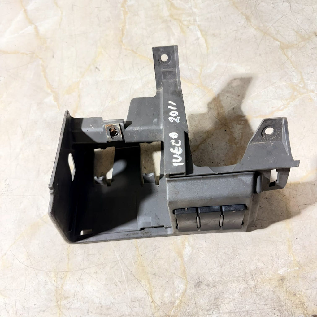 Iveco Daily 2011 O/S Drivers Cup Holder Trim Surround Bracket 3802525, 1038