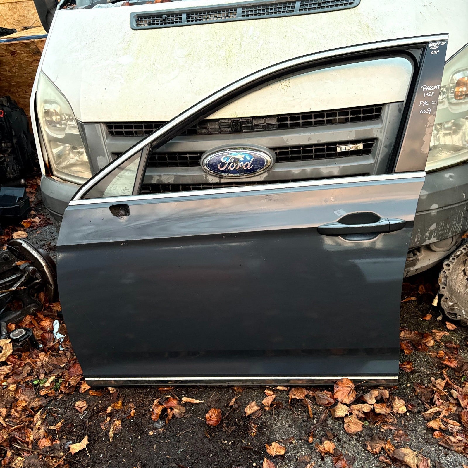 VOLKSWAGEN PASSAT B8 ESTATE PASSENGER SIDE FRONT BARE DOOR