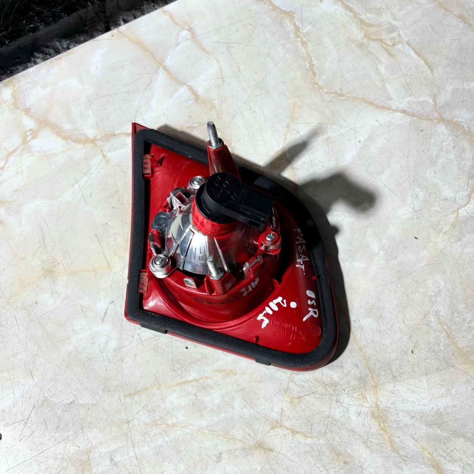 VW Passat B6 MK6 2005-2011 Wagon Inner Right Boot Tailgate Tail Light 3C9945094