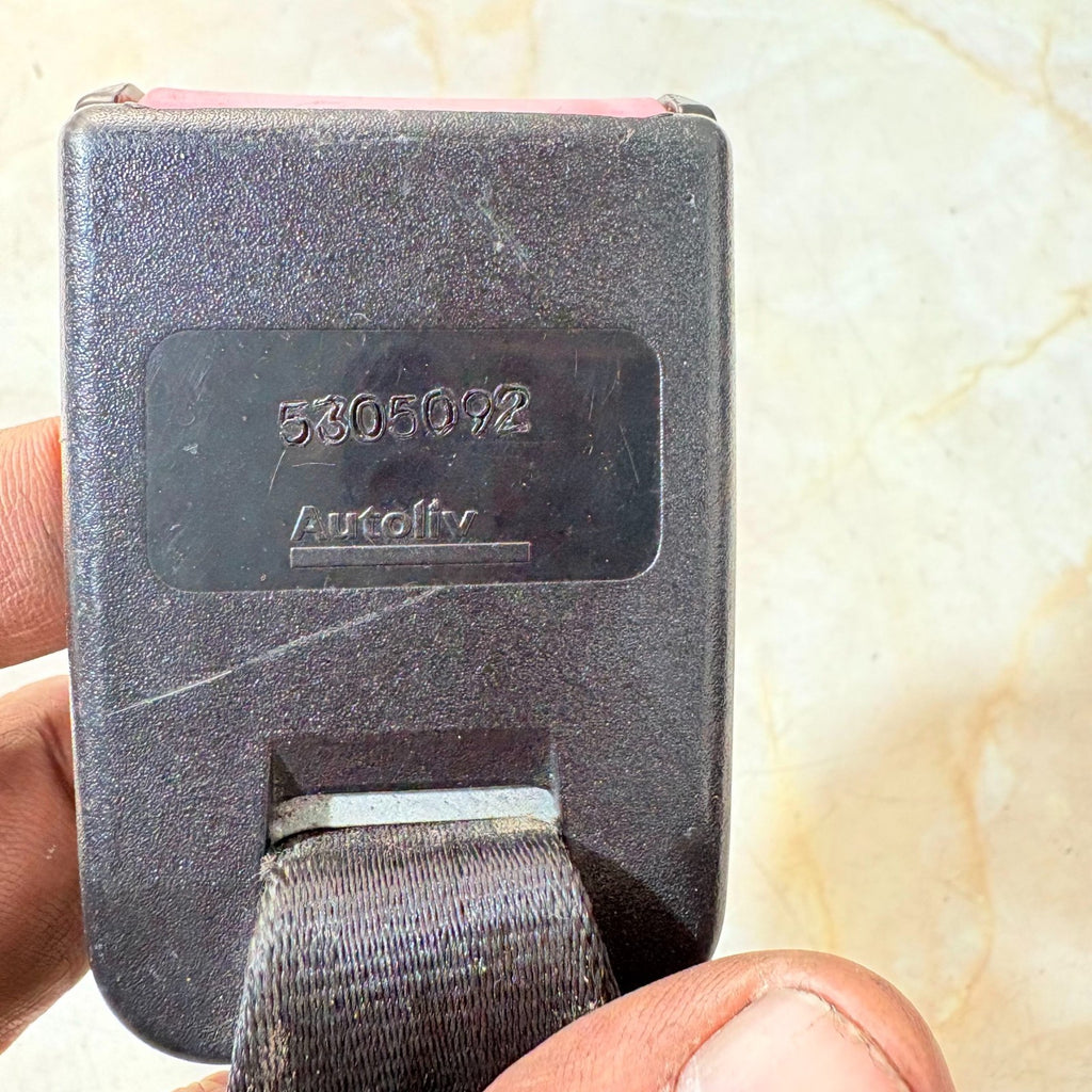 PEUGEOT 206cc 2006 LEFT REAR SEAT BELT BUCKLE LAP BELT CLASP