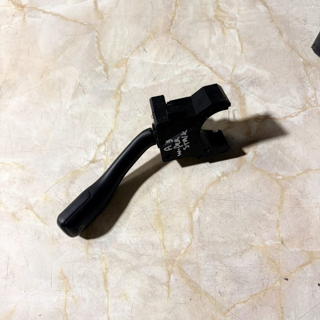 Audi A3 S3 8L 8P 1996-2013 Windscreen Wiper Stalk Control Lever 4B0953503F