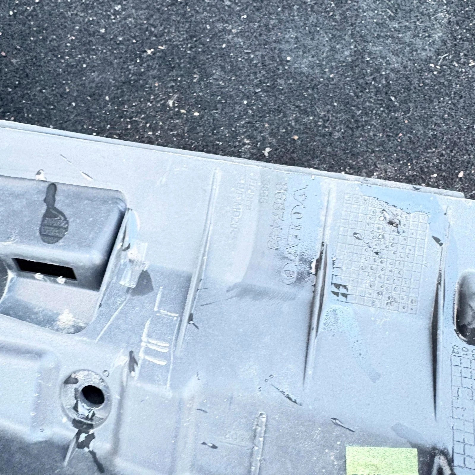 Volvo C30 Front Windscreen Wiper Trim 8687443 2006-2013