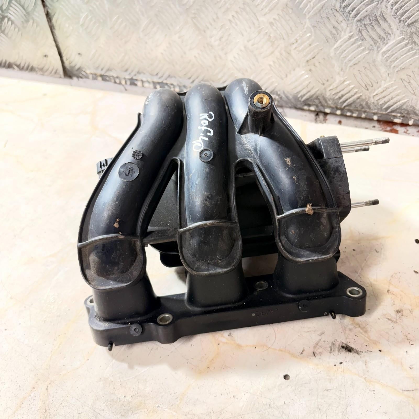 Suzuki Alto Inlet Manifold with  Sensor 2011 0 261 230 198