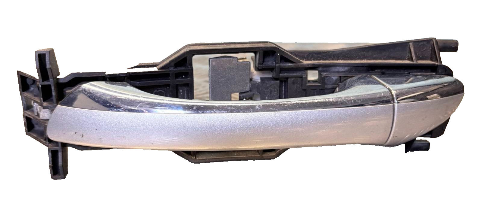 MERCEDES E220 2002-2009 W211 NEARSIDE PASSENGER LEFT FRONT OUTER DOOR HANDLE