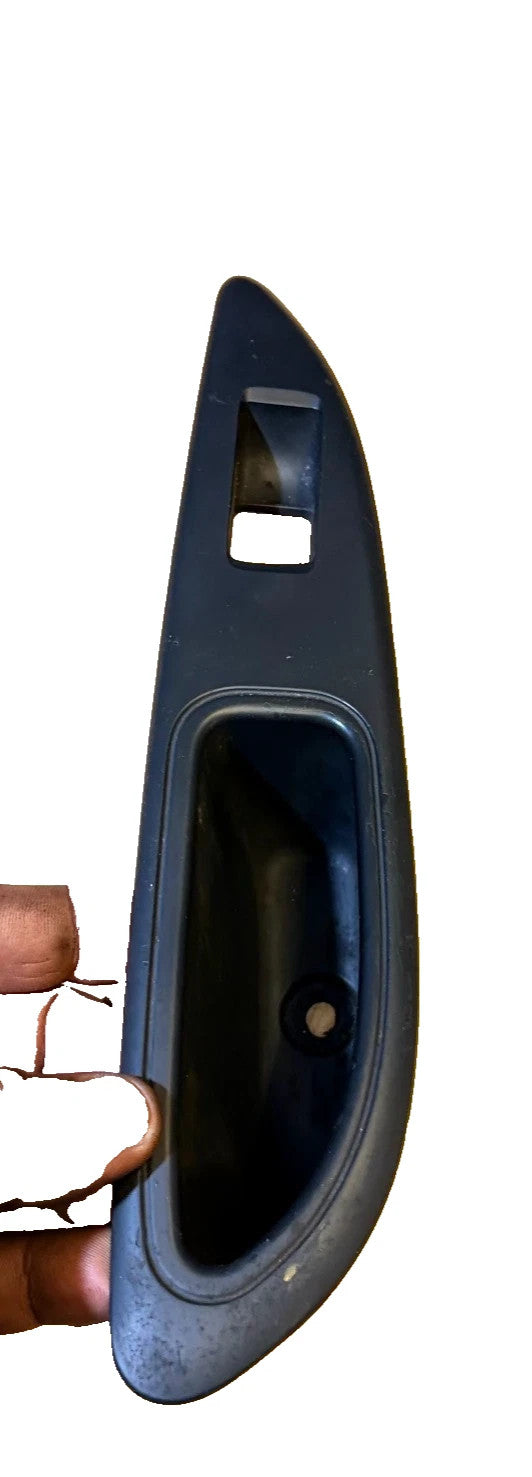 2002-2003 Nissan Primera P12 Rear Left Door Pull Window Switch Trim 82961-AV760