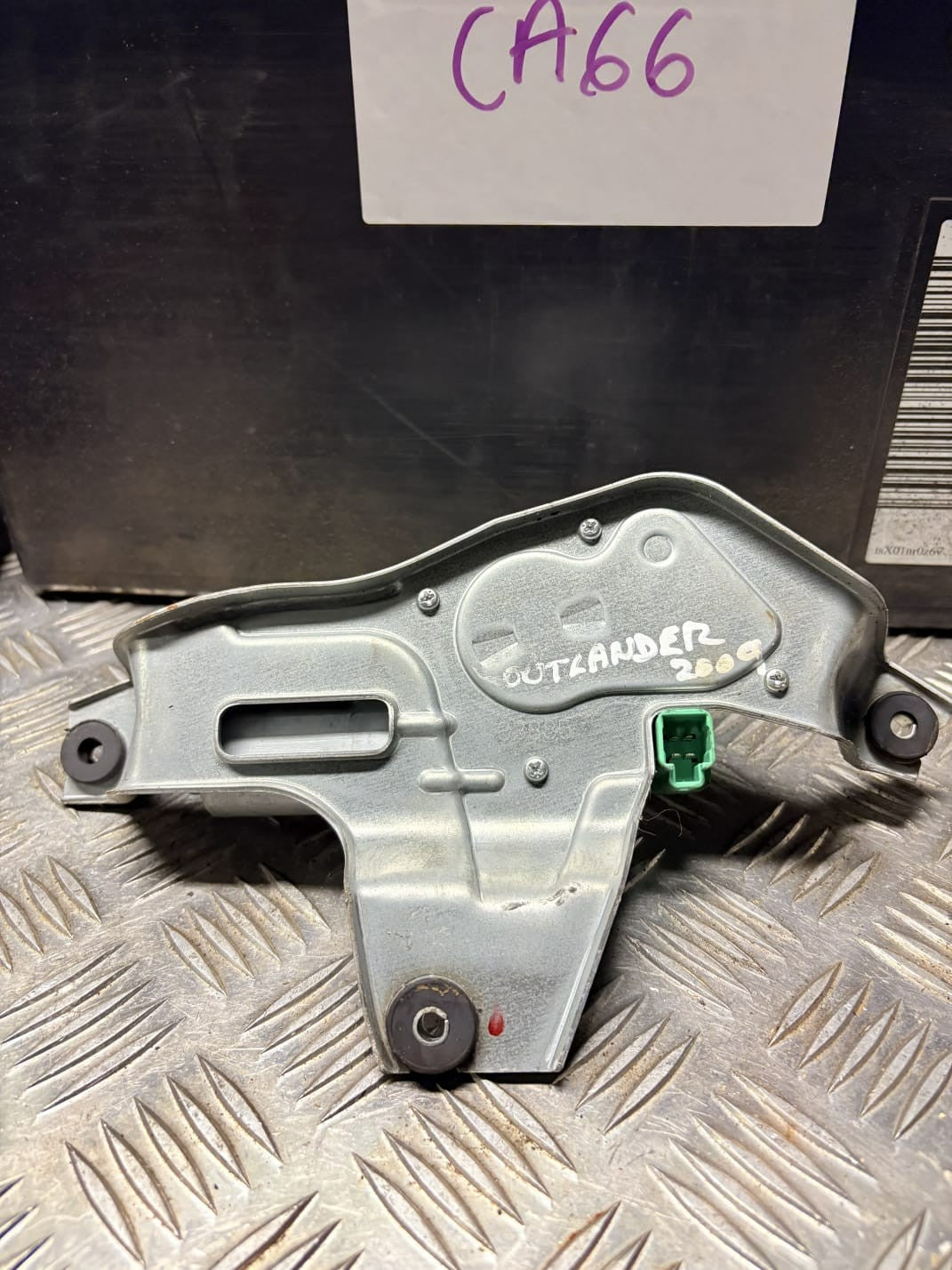 MITSUBISHI OUTLANDER MK2 2007-2012 REAR WINDSCREEN WIPER MOTOR 33885