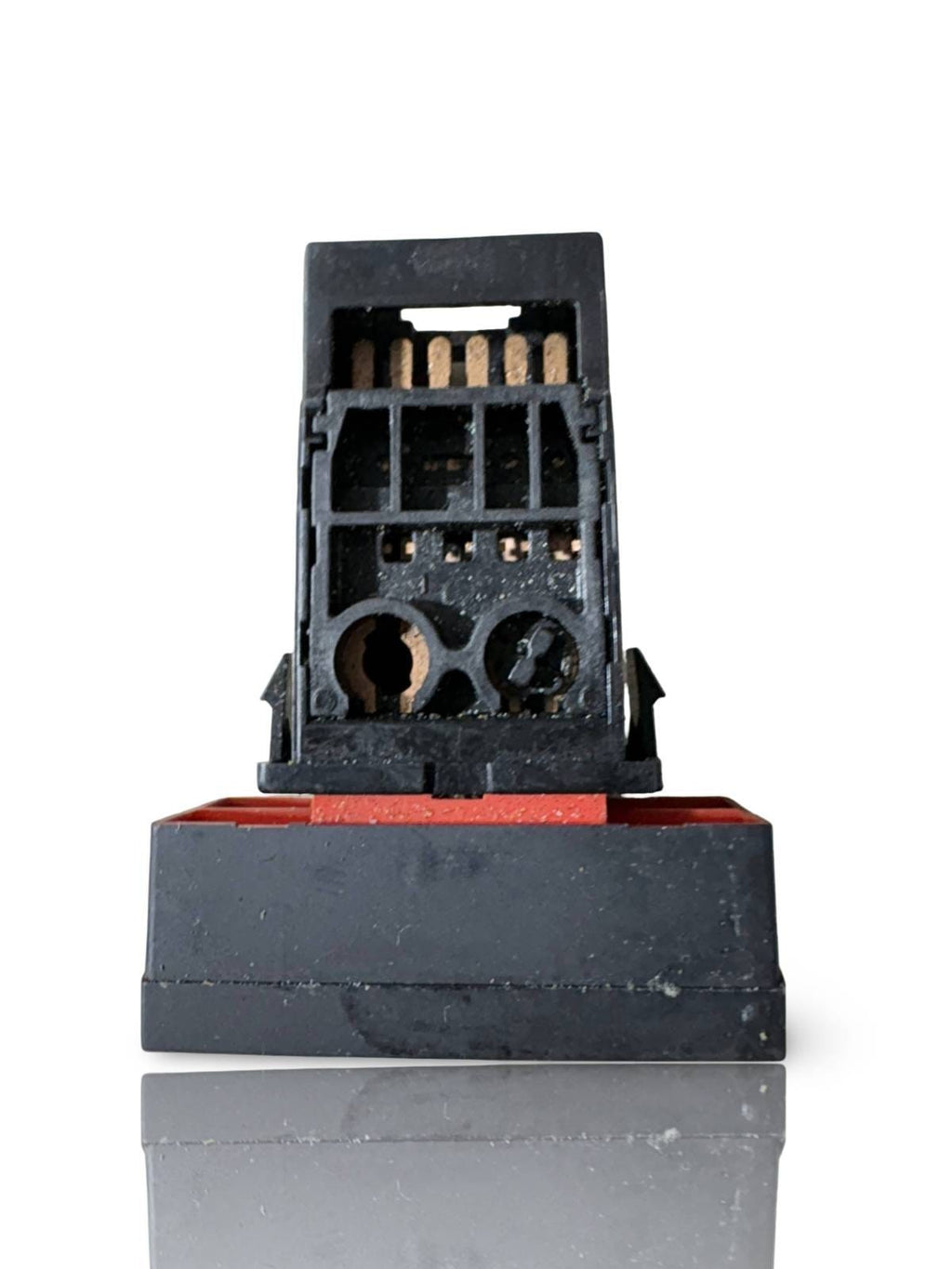 HYUNDAI EMERGENCY WARNING HAZARD LIGHT CONTROL SWITCH 937902C003