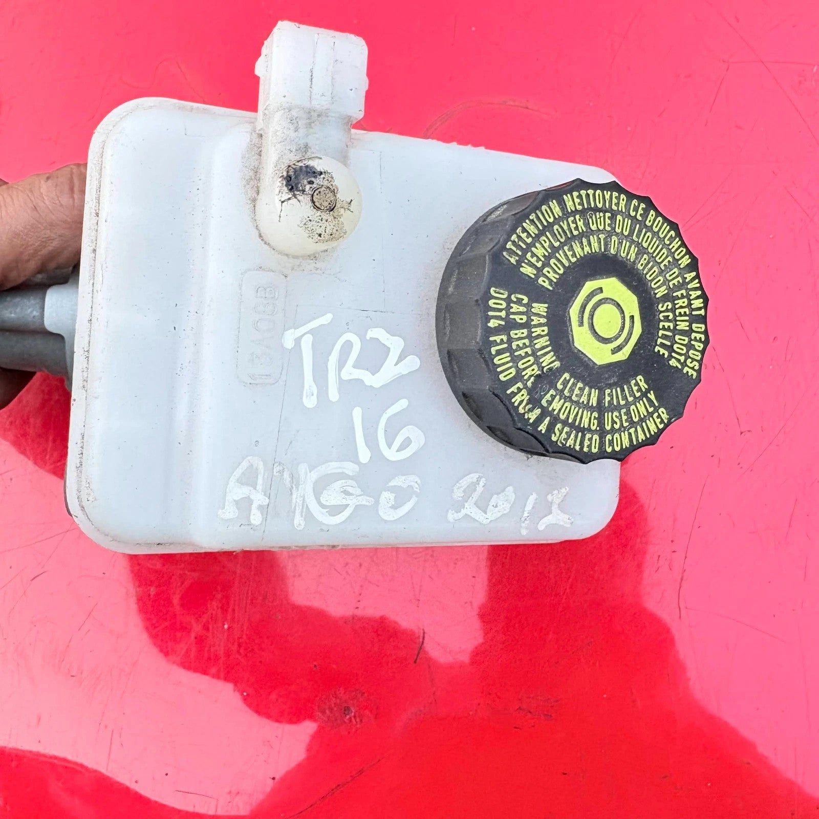 Brake Master Cylinder Tank 2013 Toyota Aygo