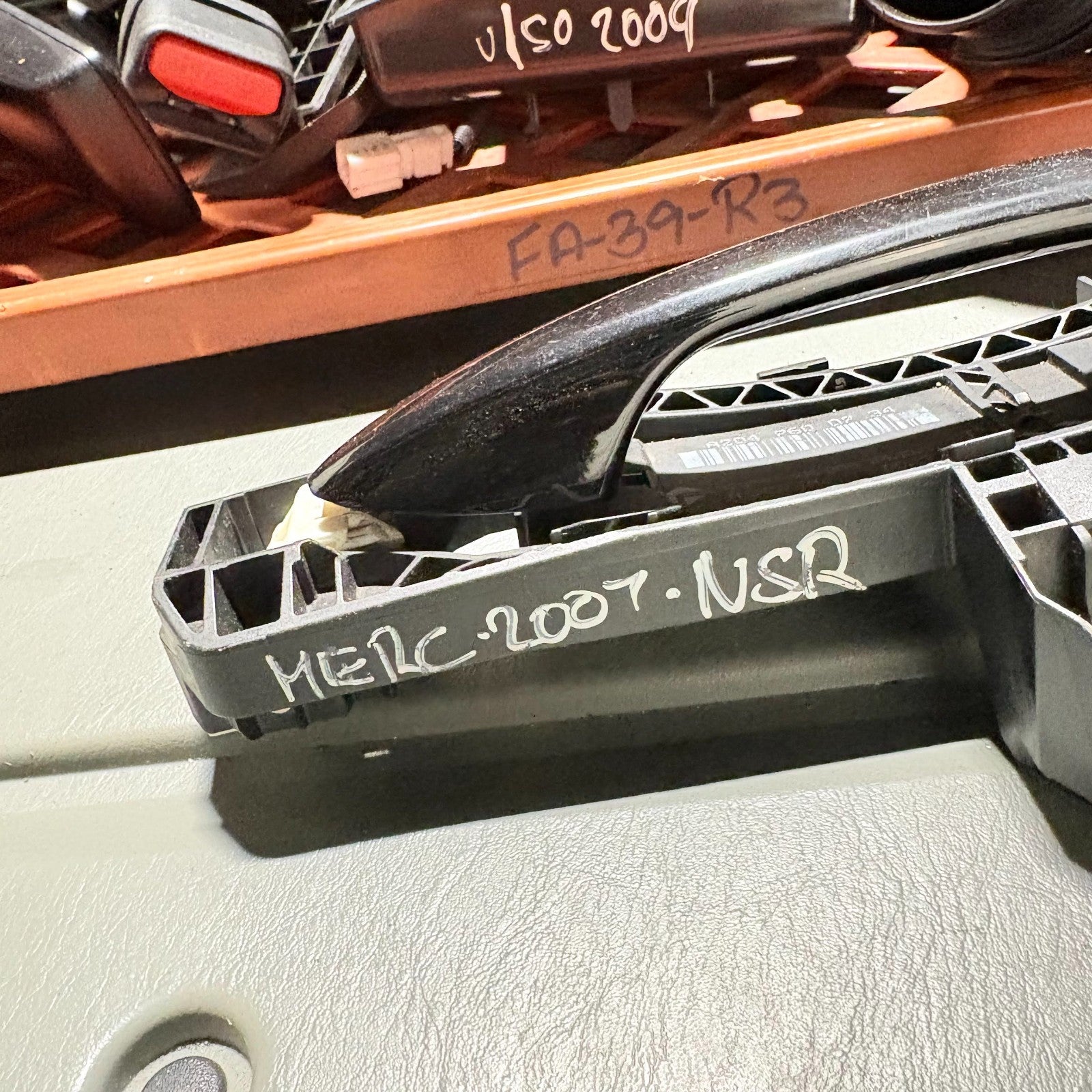 Mercedes-Benz C W204 2007 Left rear door exterior handle A2042600734