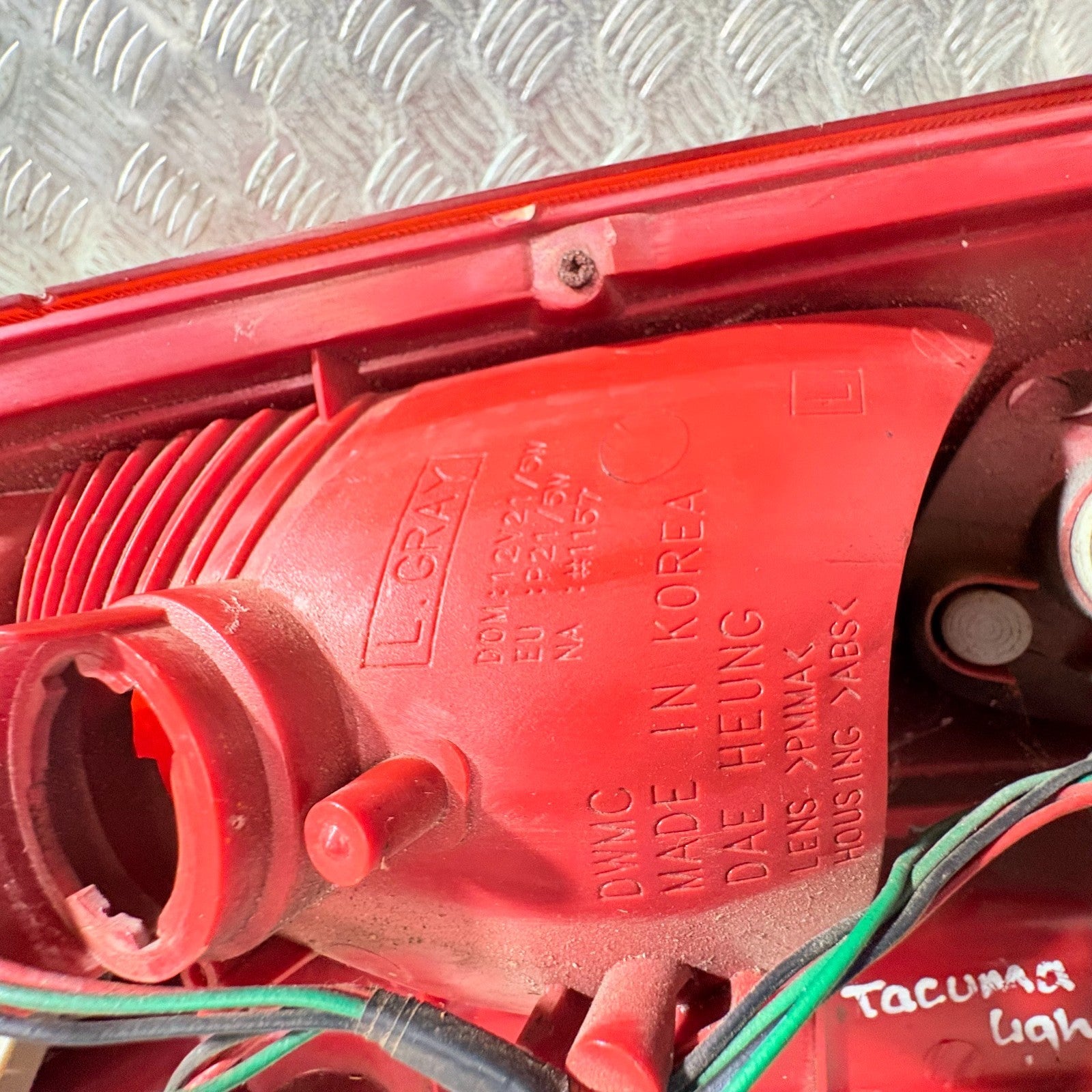 Daewoo Tacuma Chevrolet Rezzo U100 2000-2008 LH Rear Tail Light 96260526