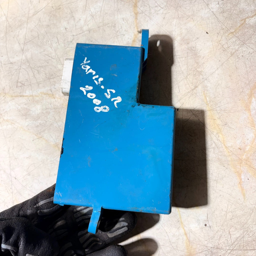 Toyota Yaris Mk2 XP90 SR Body Control Module BCM 232600-0050 2005-2011