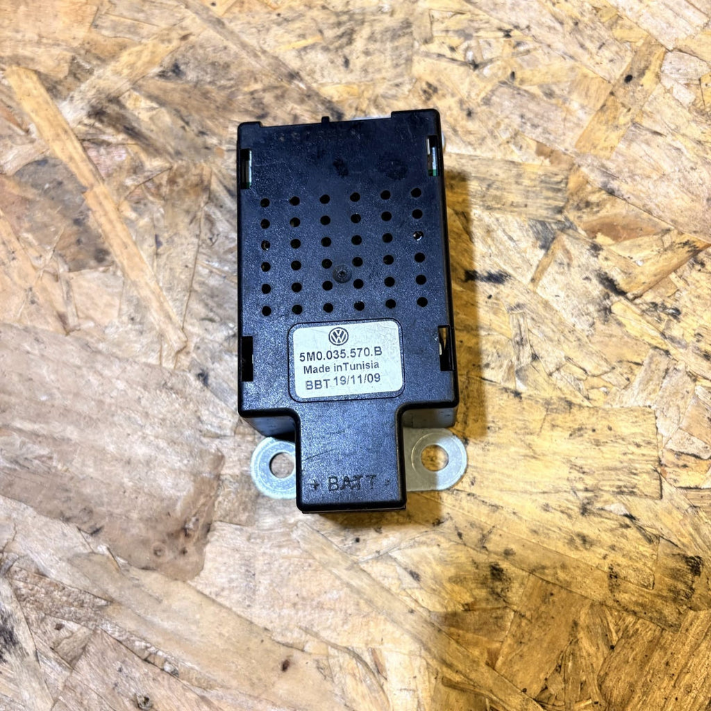 VW Golf Mk6 Radio Antenna Amplifier Module 5M0035570B 2010