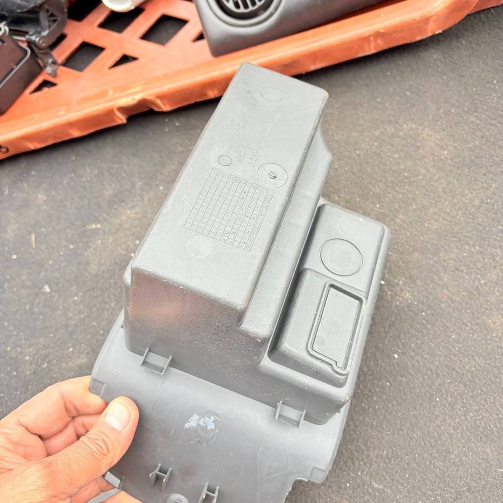 MG ZR 2001 to 2005 Centre Console Storage Pocket FHM100280