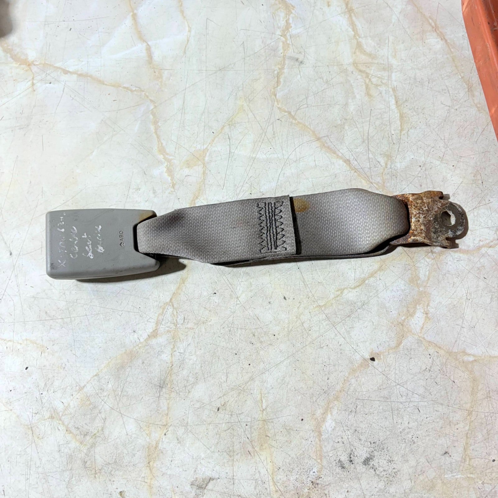 Nissan X Trail Rear Centre Middle Seat Belt Stalk Buckle Mk1 2001-2007