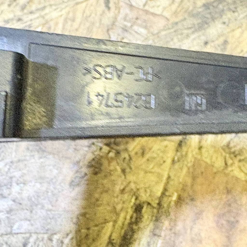2010 VAUXHALL INSIGNIA A ESTATE GEARSTICK SURROUND TRIM 13245741 B245741 380100