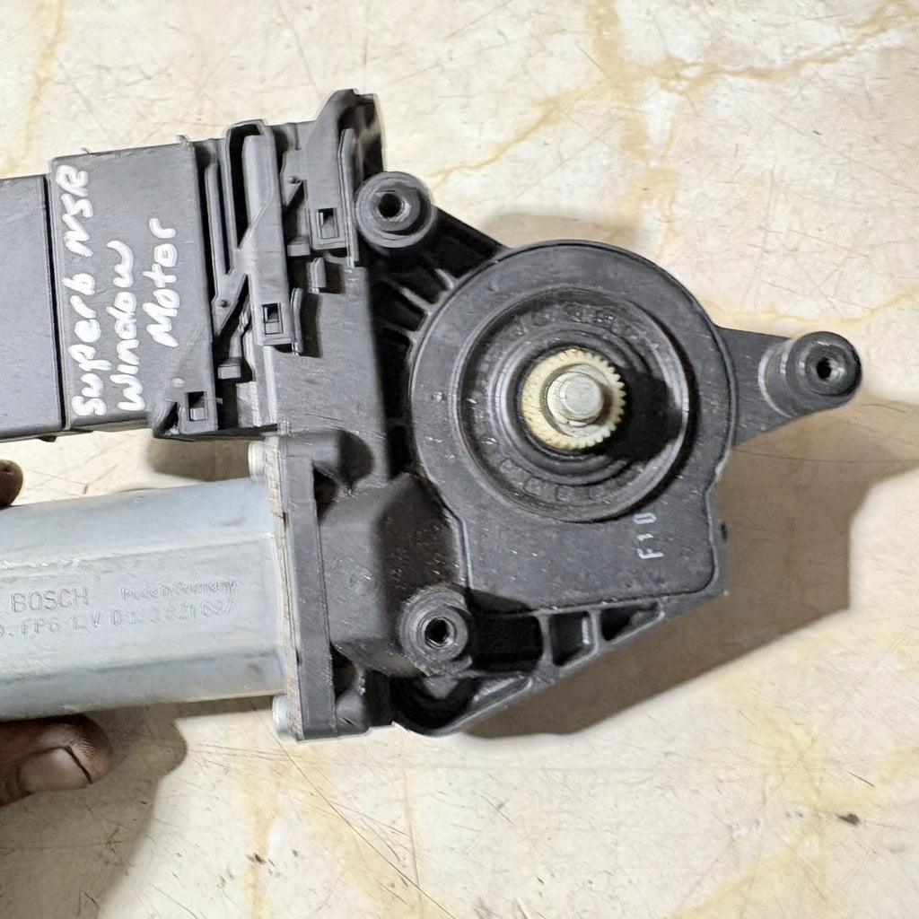 SKODA Superb MK1 01-08 Rear Left Passenger Electric Window Motor 3U0959811