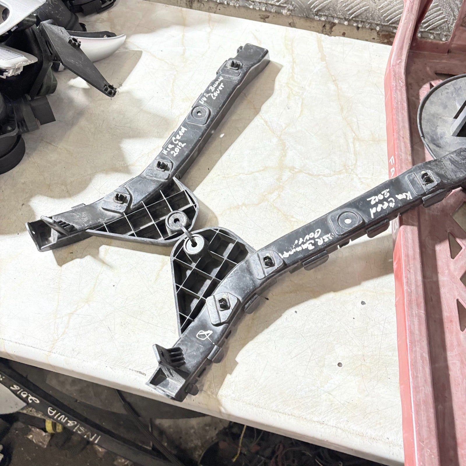 Kia Ceed 2007-2012 Rear Bumper Bracket Holder Left,Right 86614-1H100