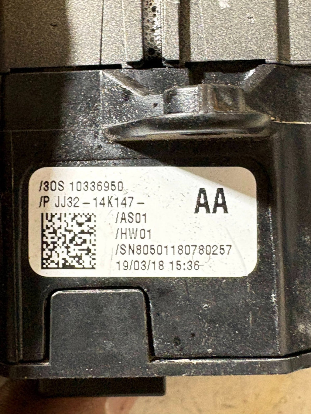 2012-2018 LAND ROVER EVOQUE CENTER CONSOLE TRACTION CONTROL ECO SWITCH