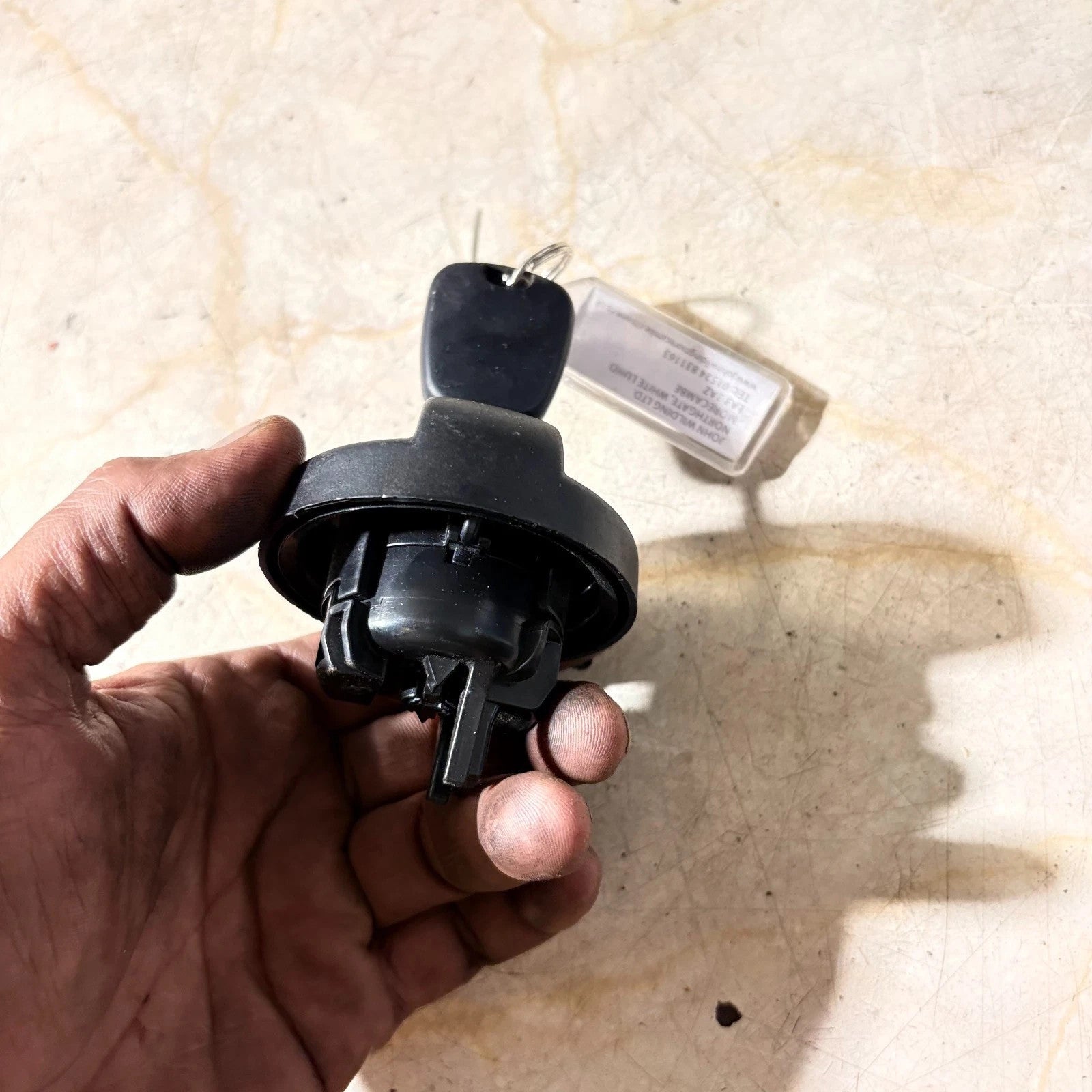 Fuel Cap Compatible with Citroen C2 C3 1st Series With Key