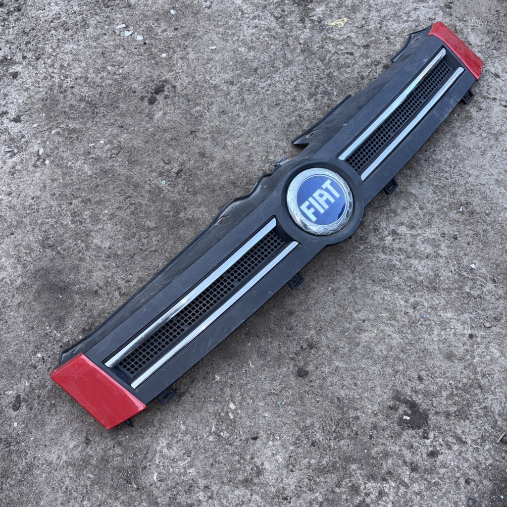 FIAT PANDA Mk2 FRONT BUMPER UPPER GRILL WITH CHROME 735353899 2003-2011