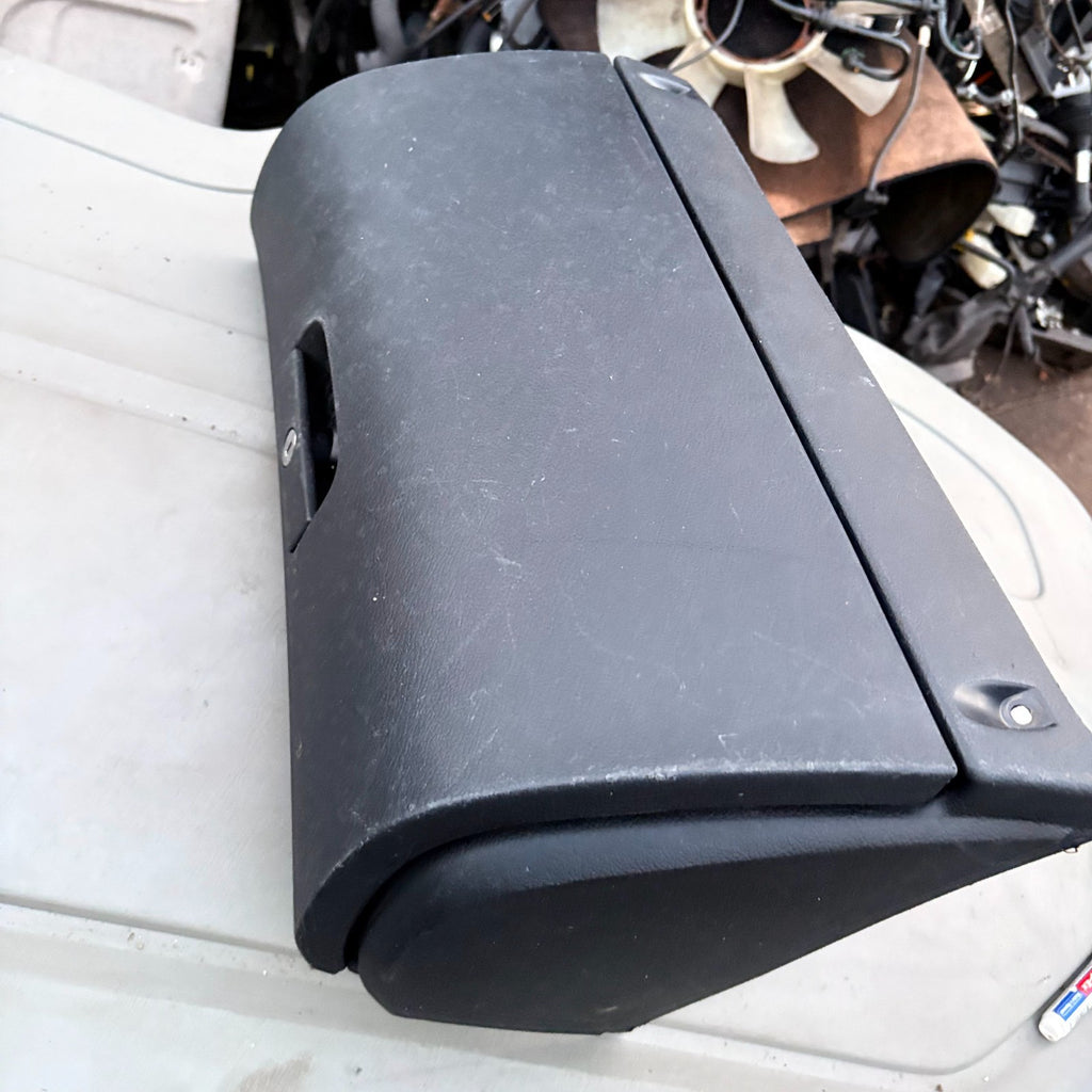 Skoda Octavia 2004-2012-glove box with handle