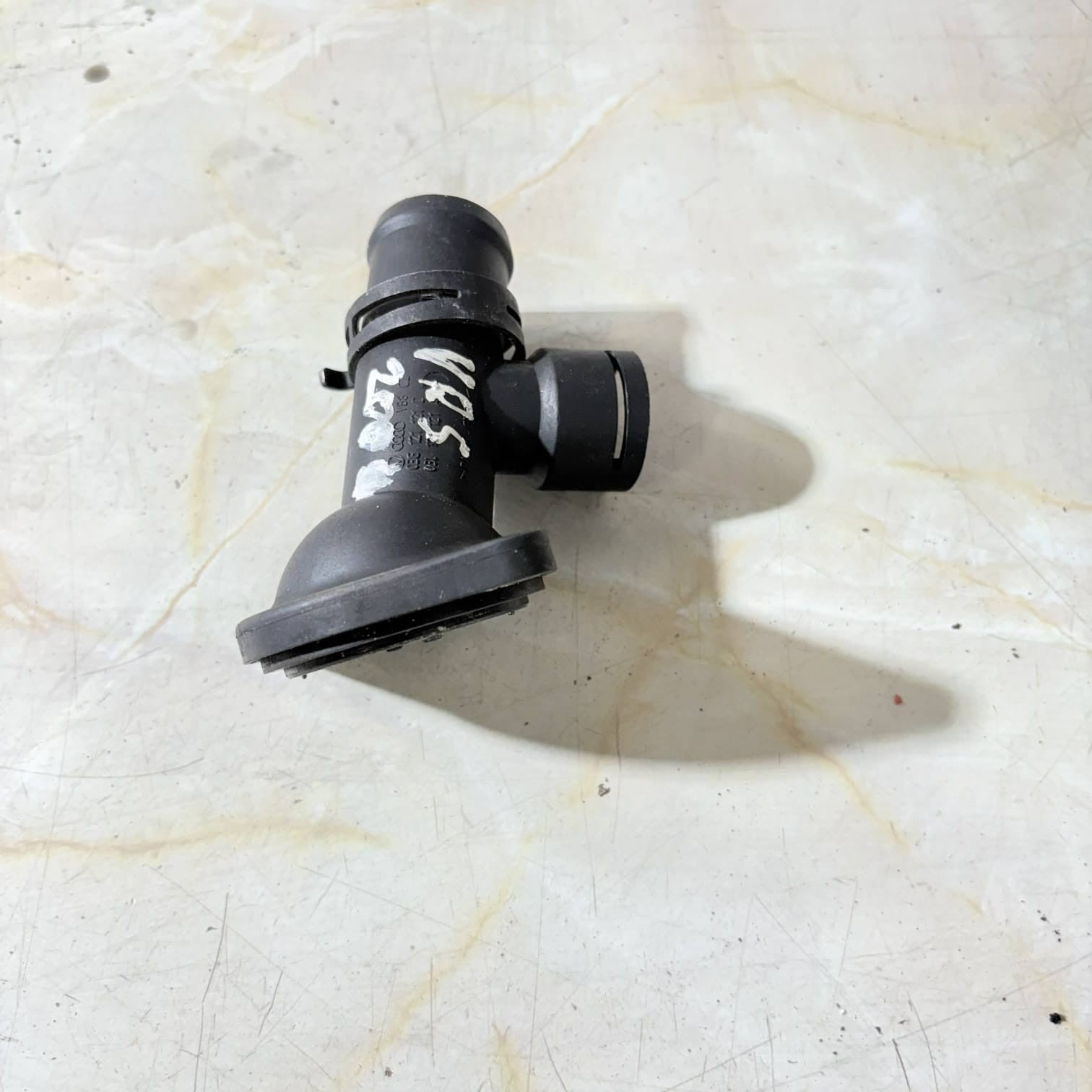 2.0 Tdi Be Audi Seat Skoda Coolant Flange 03g 121 121 D 2006