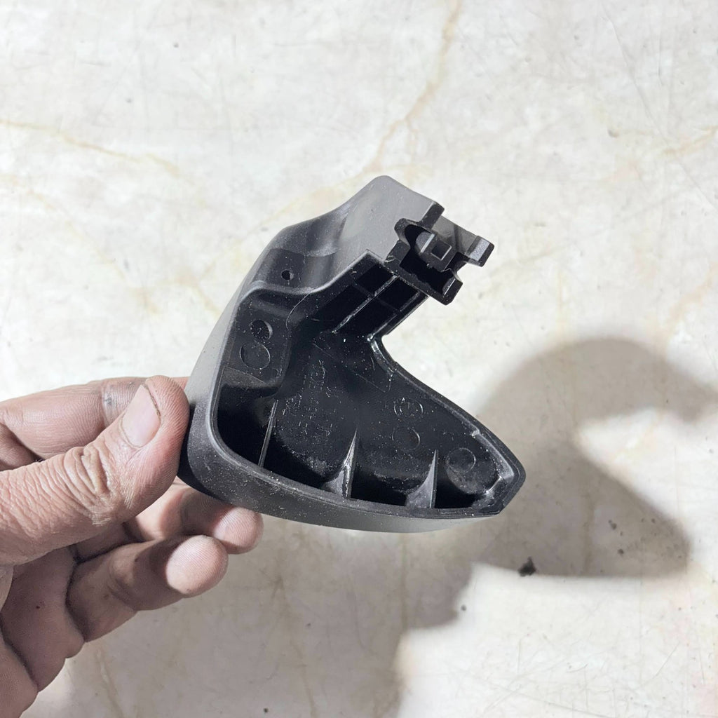 7139035-06 BMW 3 Series E90 (2009) Left Ant Seat Control Handle