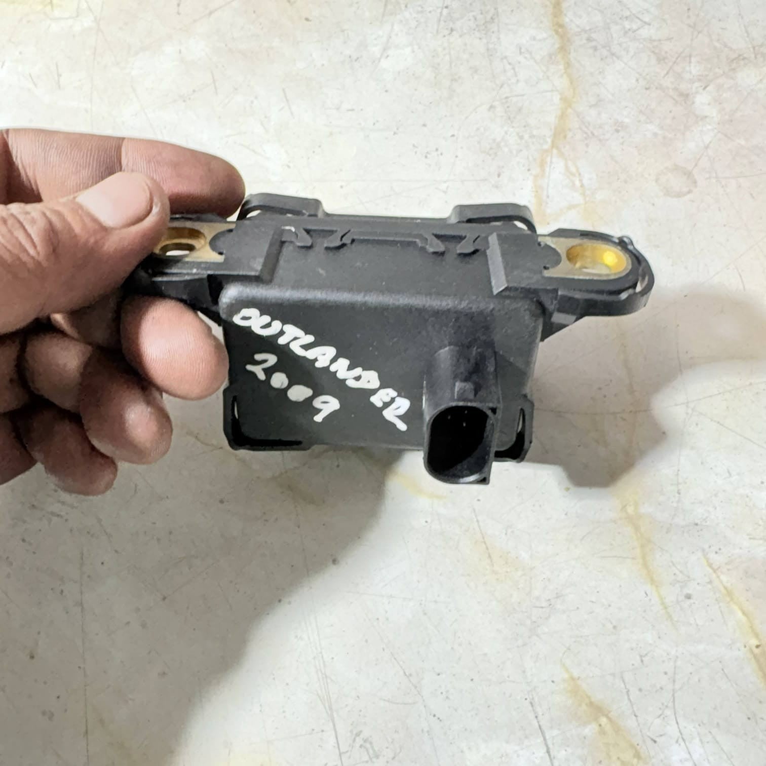 MITSUBISHI LANCER OUTLANDER-G YAW RATE SENSOR 4670A282-2009