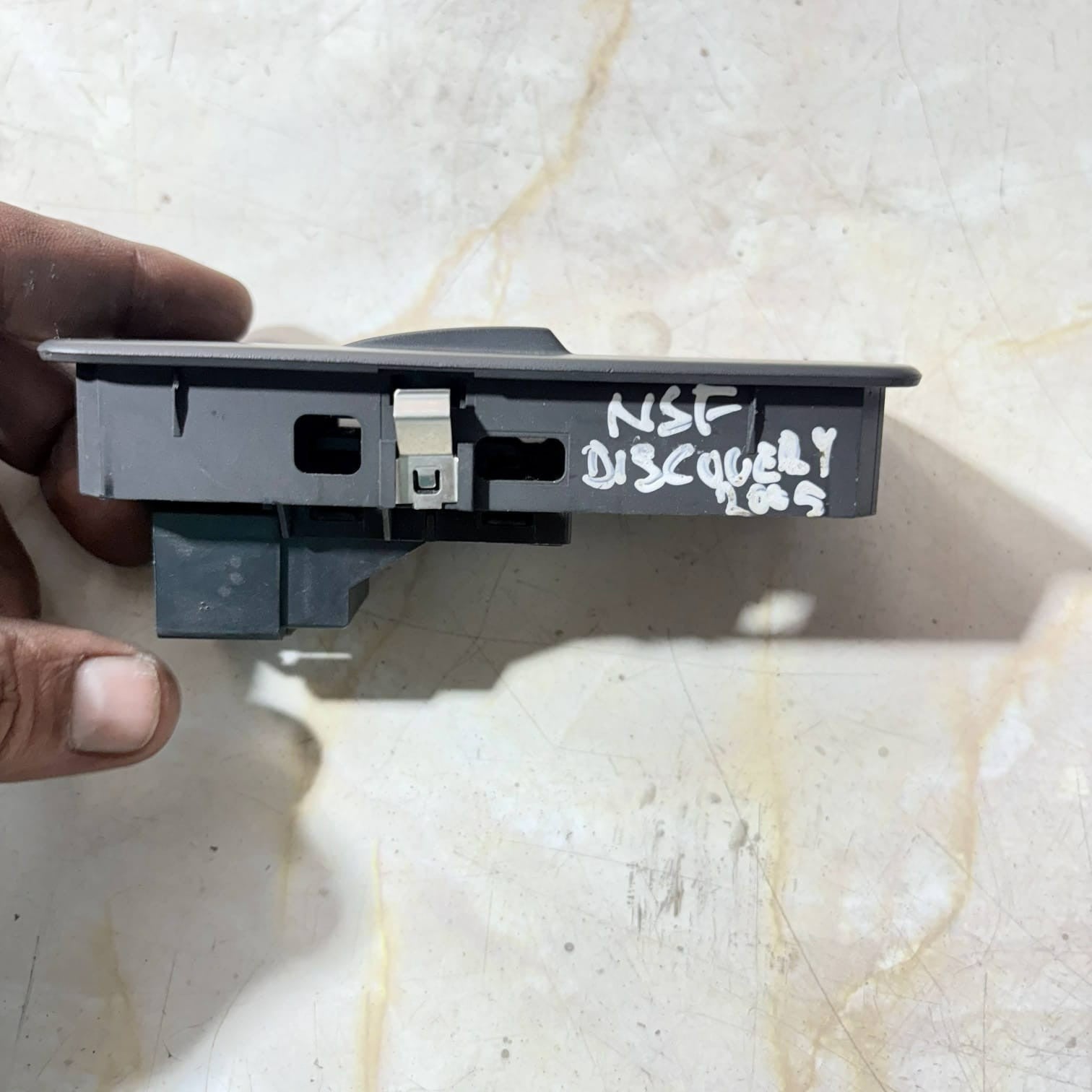 LAND ROVER DISCOVERY 3 2005 WINDOW CONTROL SWITCH LEFT RIGHT YUD501070PVJ