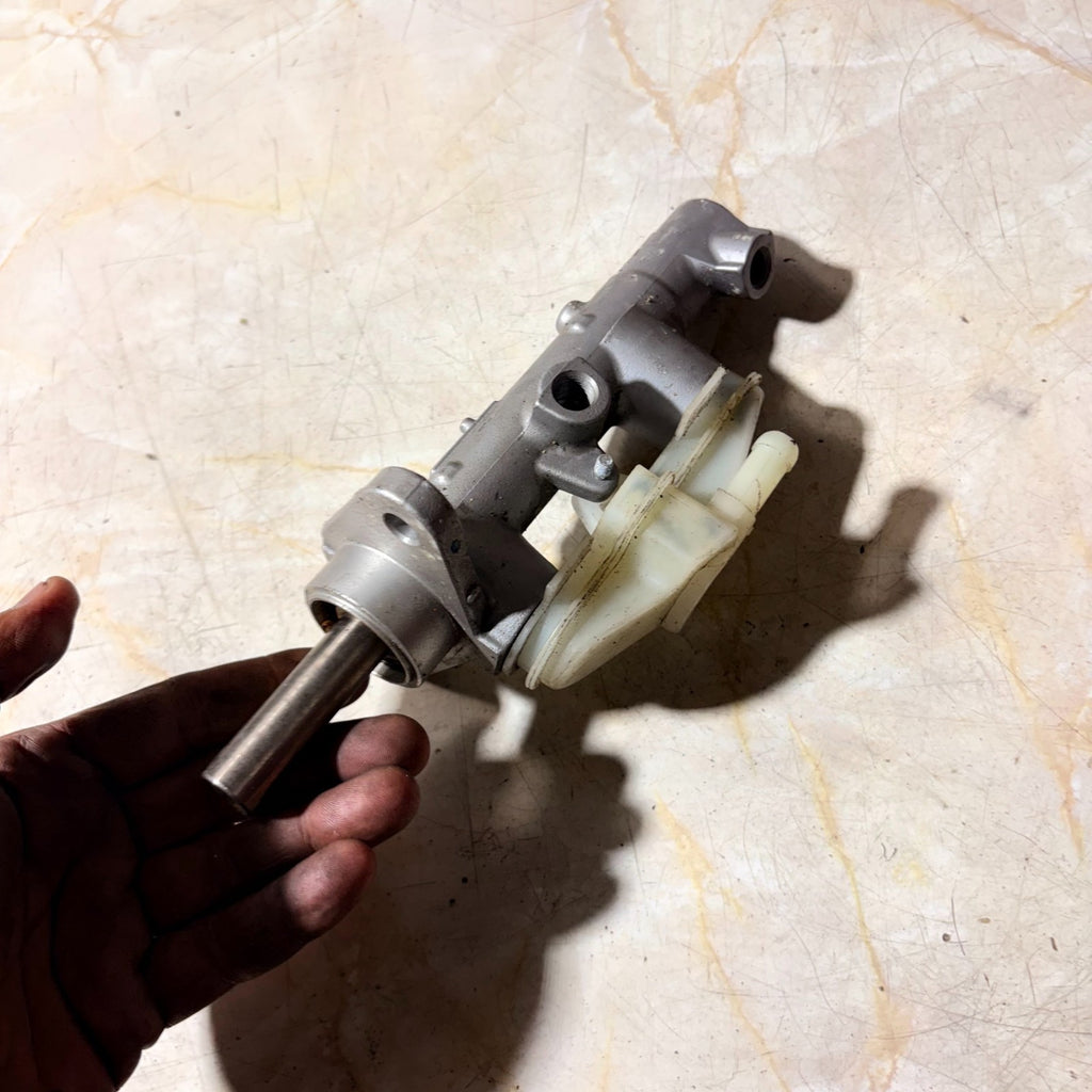 Honda CR-Z CRZ 2011-2015 Brake Master Cylinder & Reservoir (ZF1 3 Door EX Base)