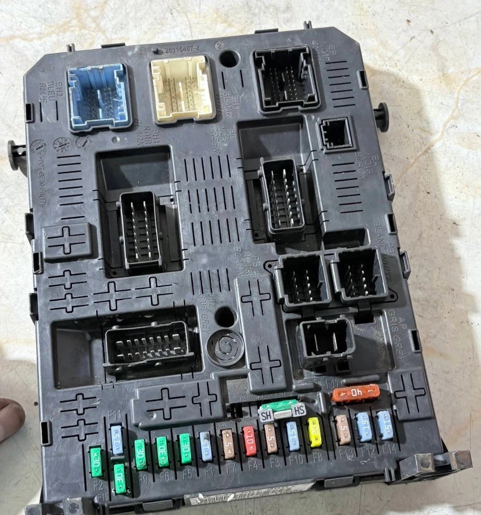 Citroen C4 FUSE BOX CONTROL MODULE 281201906C