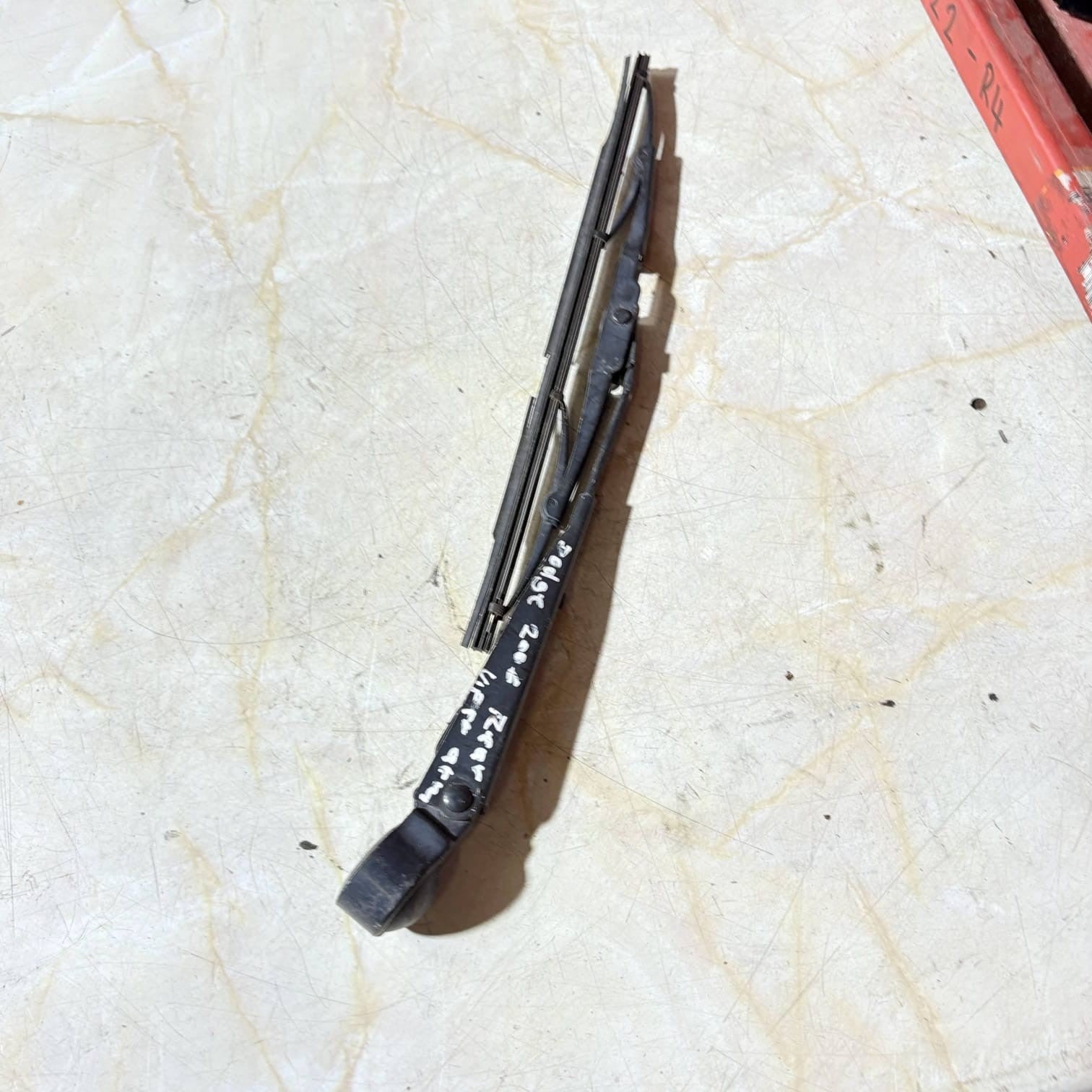Dodge Caliber Mk1 2006 Rear Wiper Arm Tailgate Back Window XS41N17406AA
