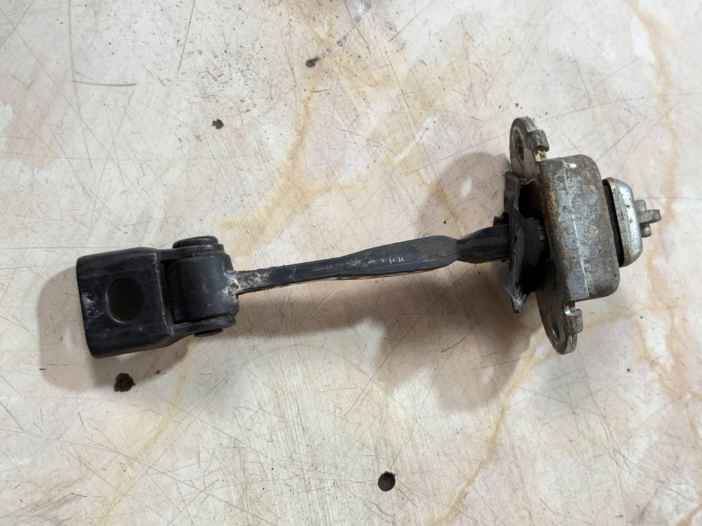 SKODA OCTAVIA MK2 2004-2012 OSR DOOR CHECK STRAP