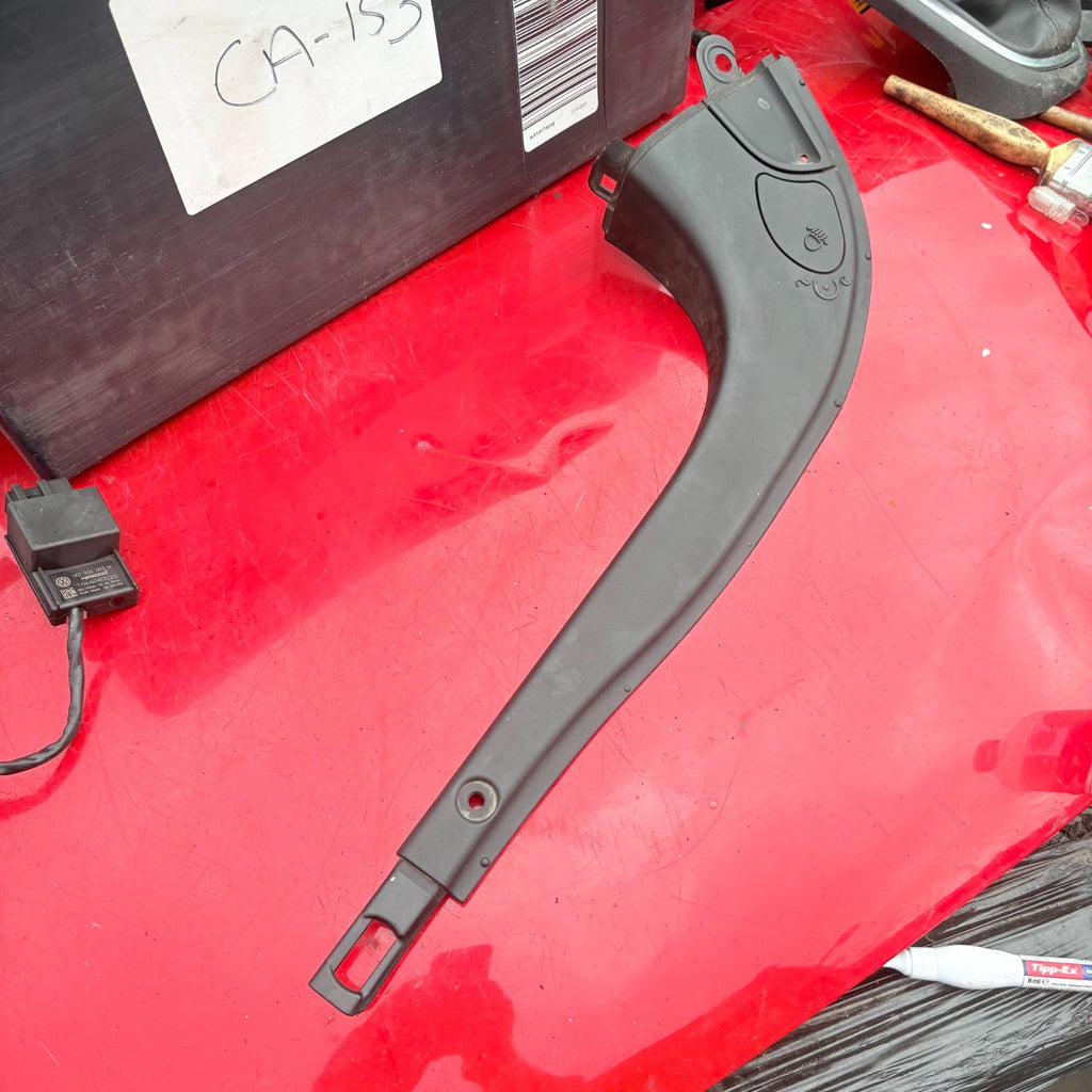 PORSCHE CAYENNE ENGINE BAY COVER TRIM LEFT SIDE 7L5805285 2008