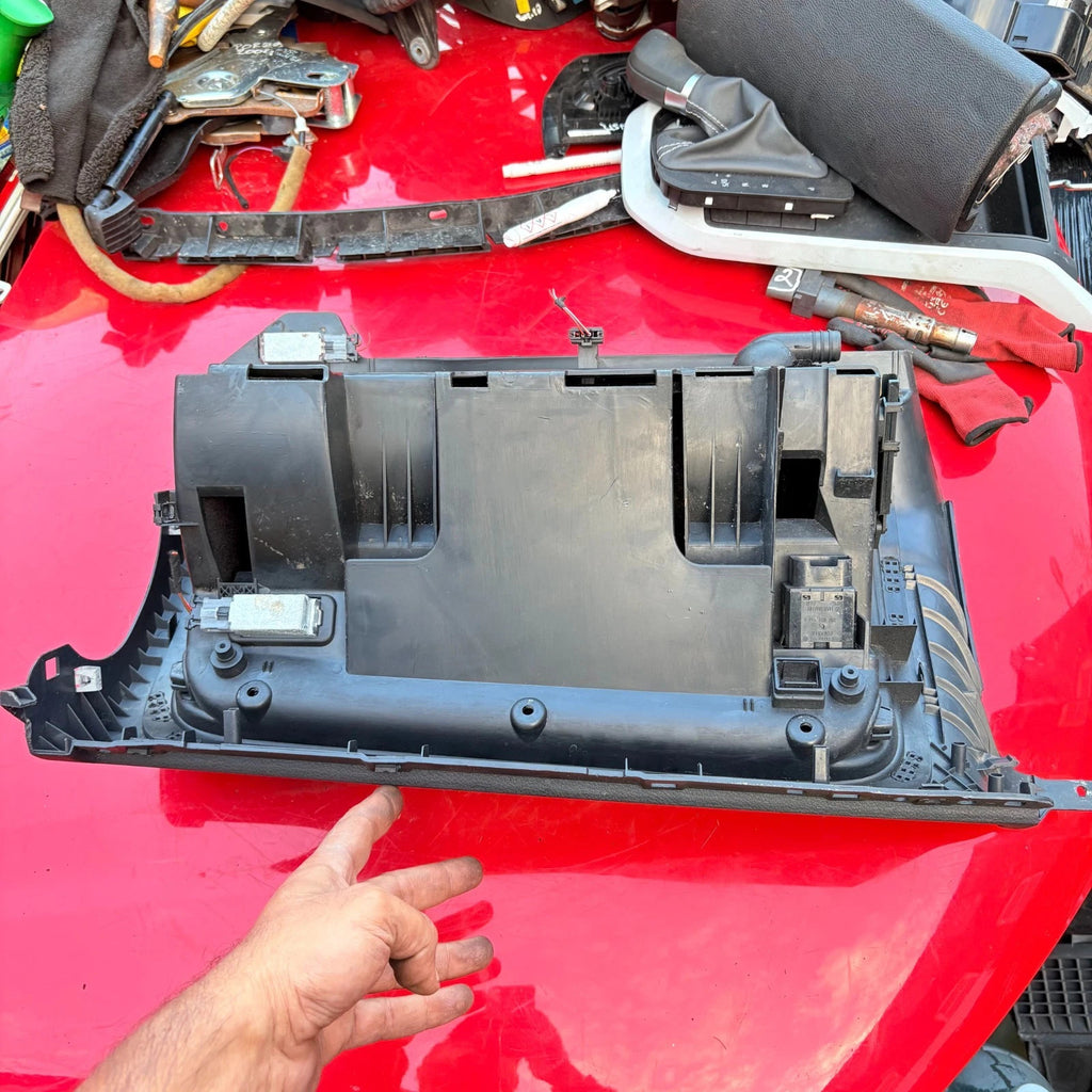VW GOLF GLOVEBOX COMPLETE 1K2 857 097 AP