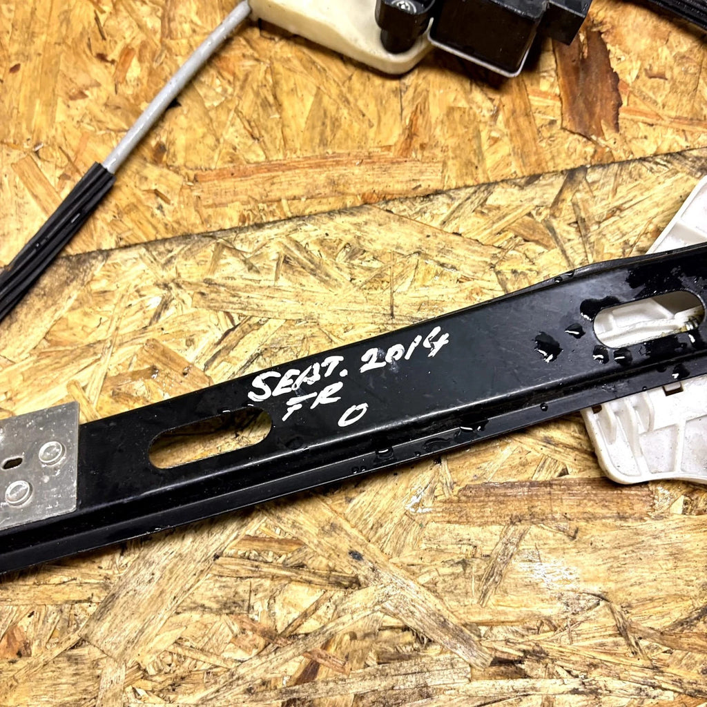 2014 SEAT LEON 2.0 DIESEL MK3 DRIVER REAR SIDE WINDOW REGULATOR REF11194