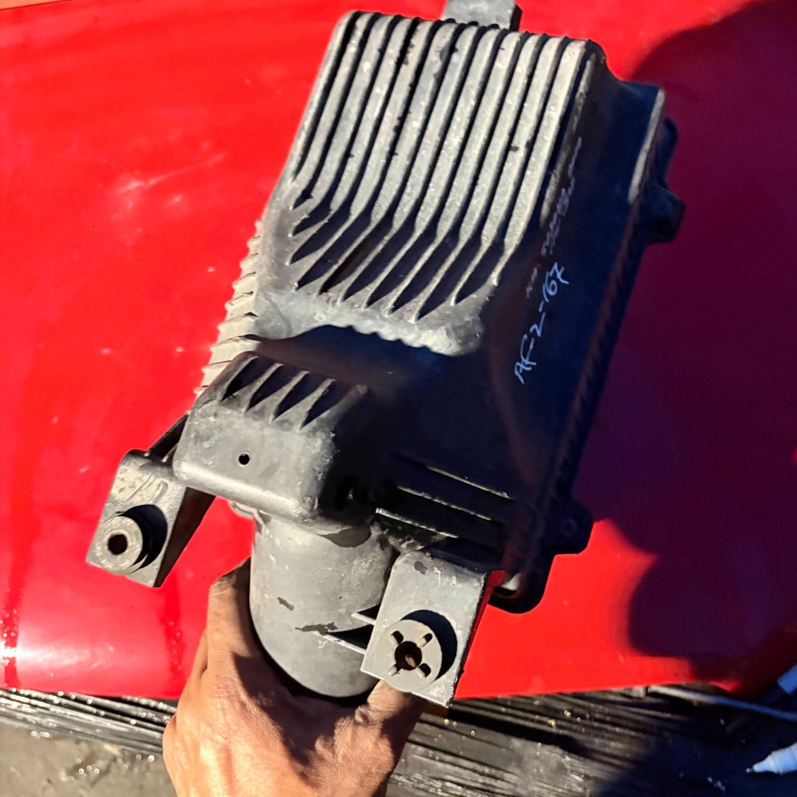 Kia Sedona 2002-2006 Air Filter Box Air Cleaner Housing