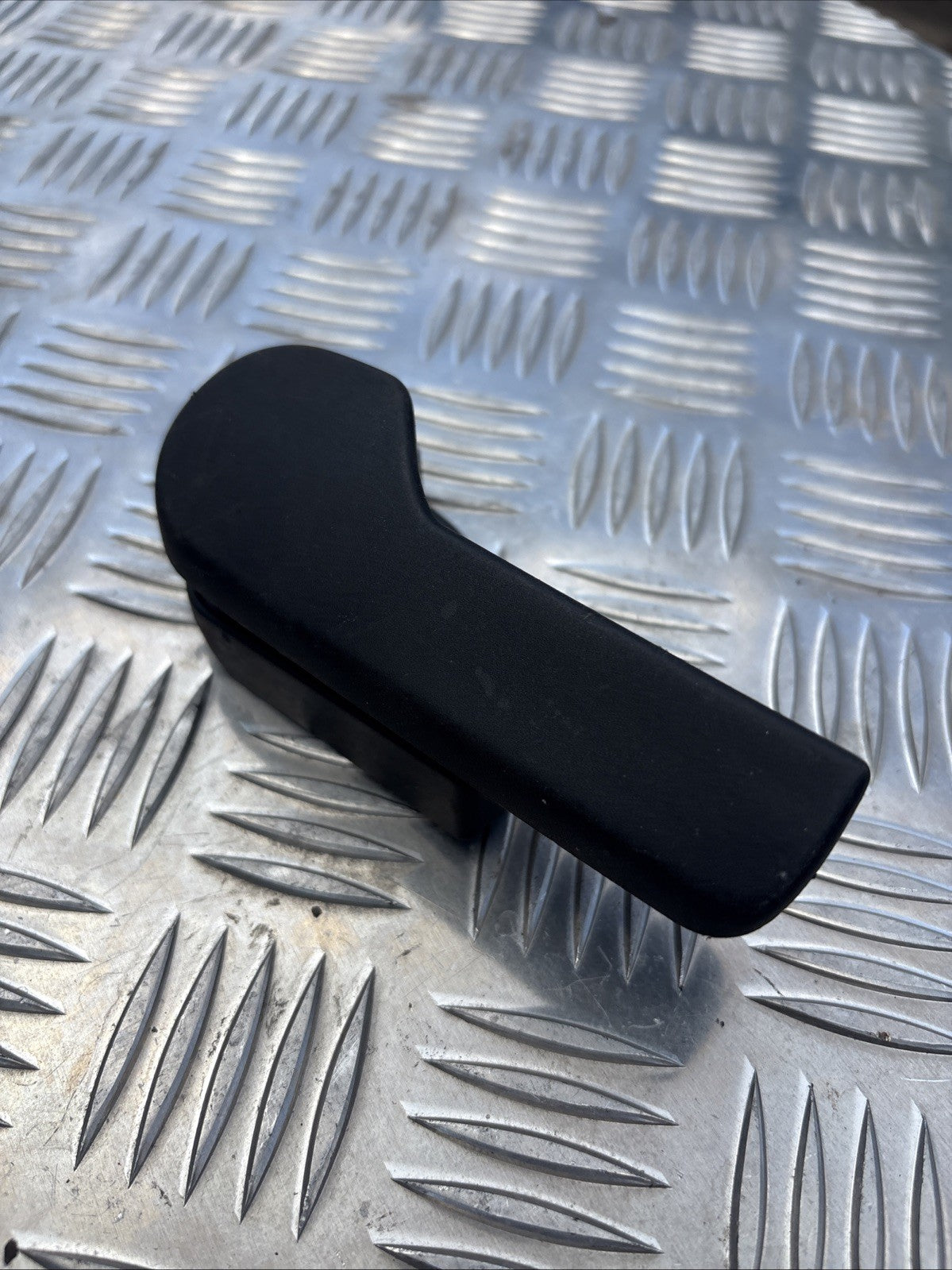 SEAT IBIZIA 6J 2013 BONNET OPEN RELEASE HANDLE 1J1823633C #4A