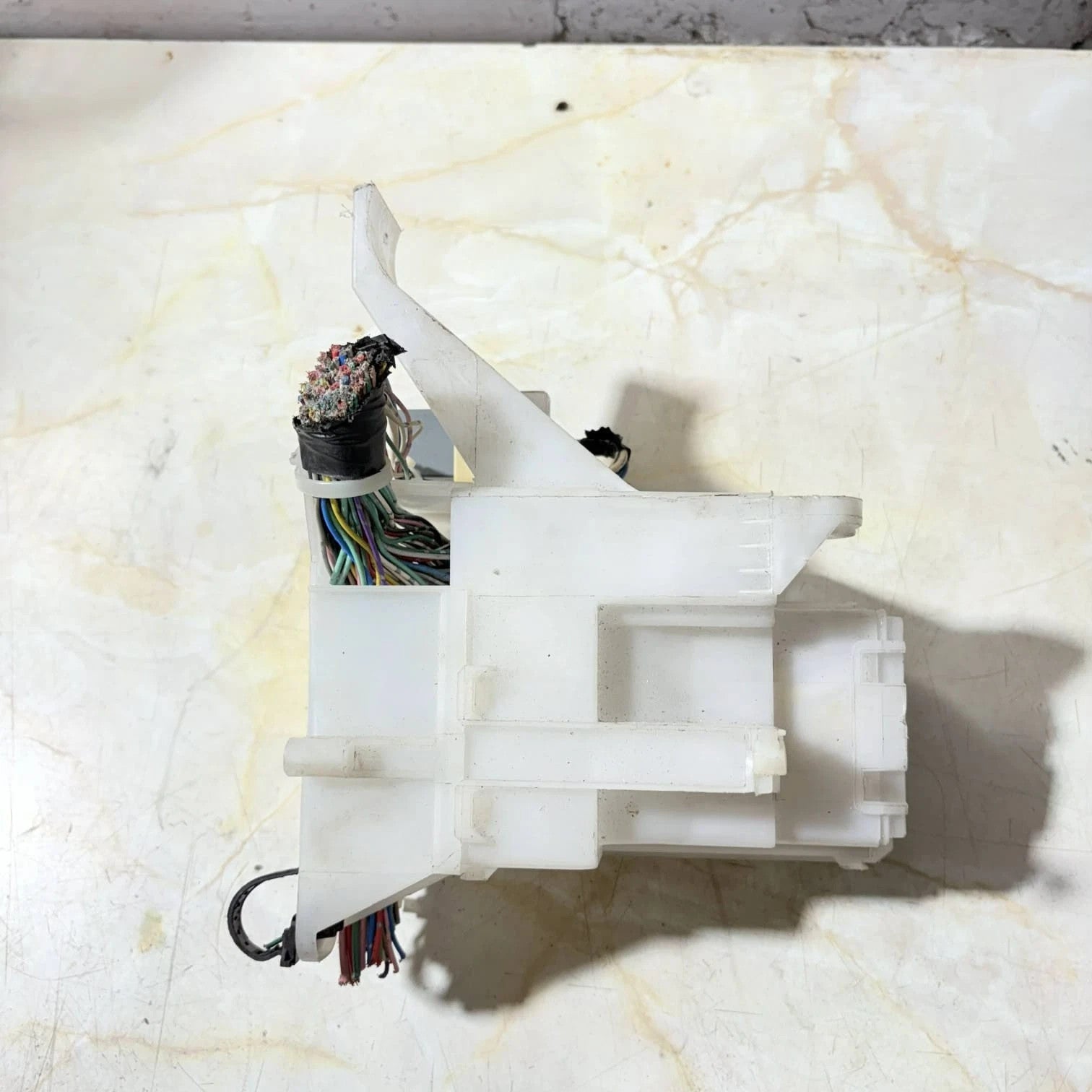 7127XA2 Fuse box for Toyota Aygo UK1409250-41 2012