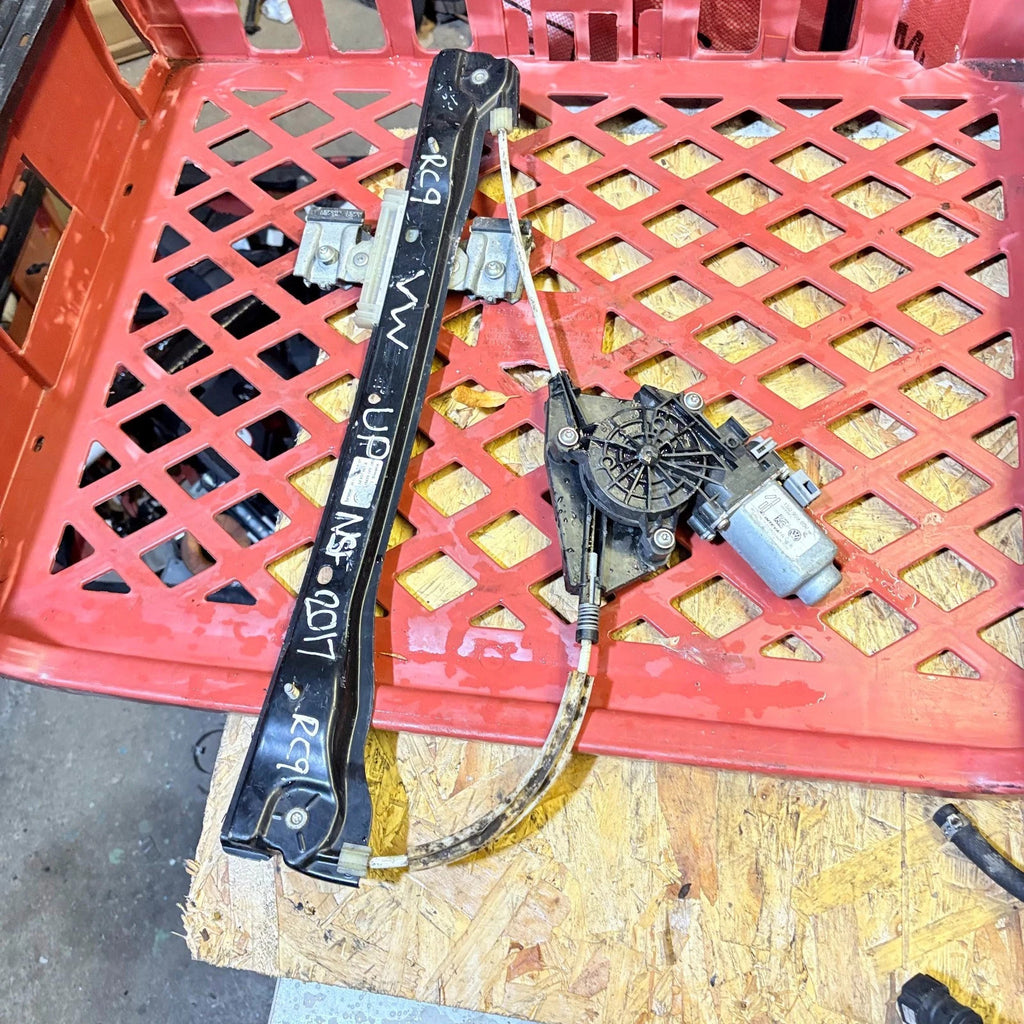VOLKSWAGEN UP 2017 LEFT FRONT WINDOW REGULATOR 1S0959802