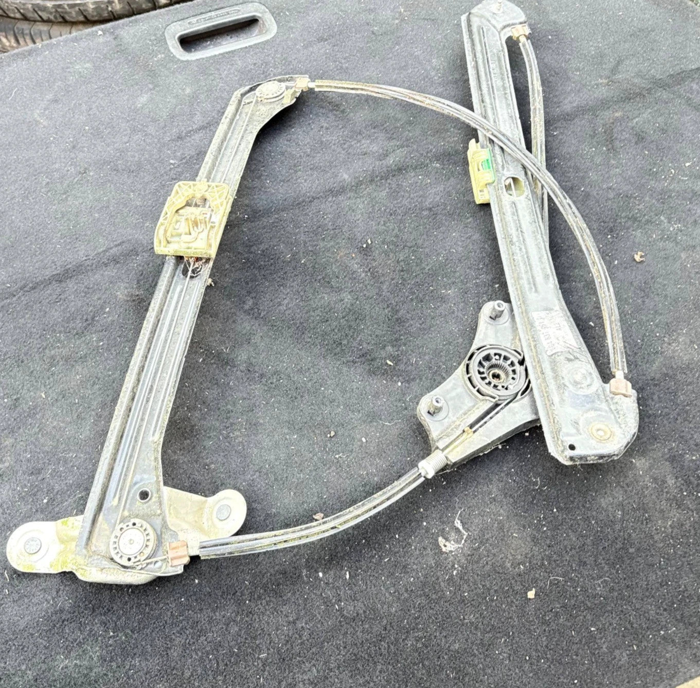 VW Polo 9N3 2005-2009 5-Door Front Right Driver Window Regulator 6Q4837462G