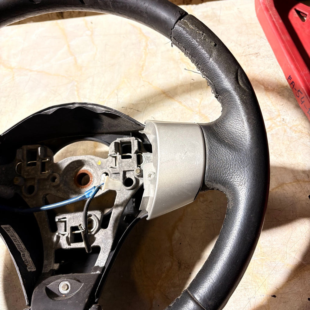 Toyota Yaris XP90 11/2008-07/2011  Audio Steering Wheel 305460899FKA-AE