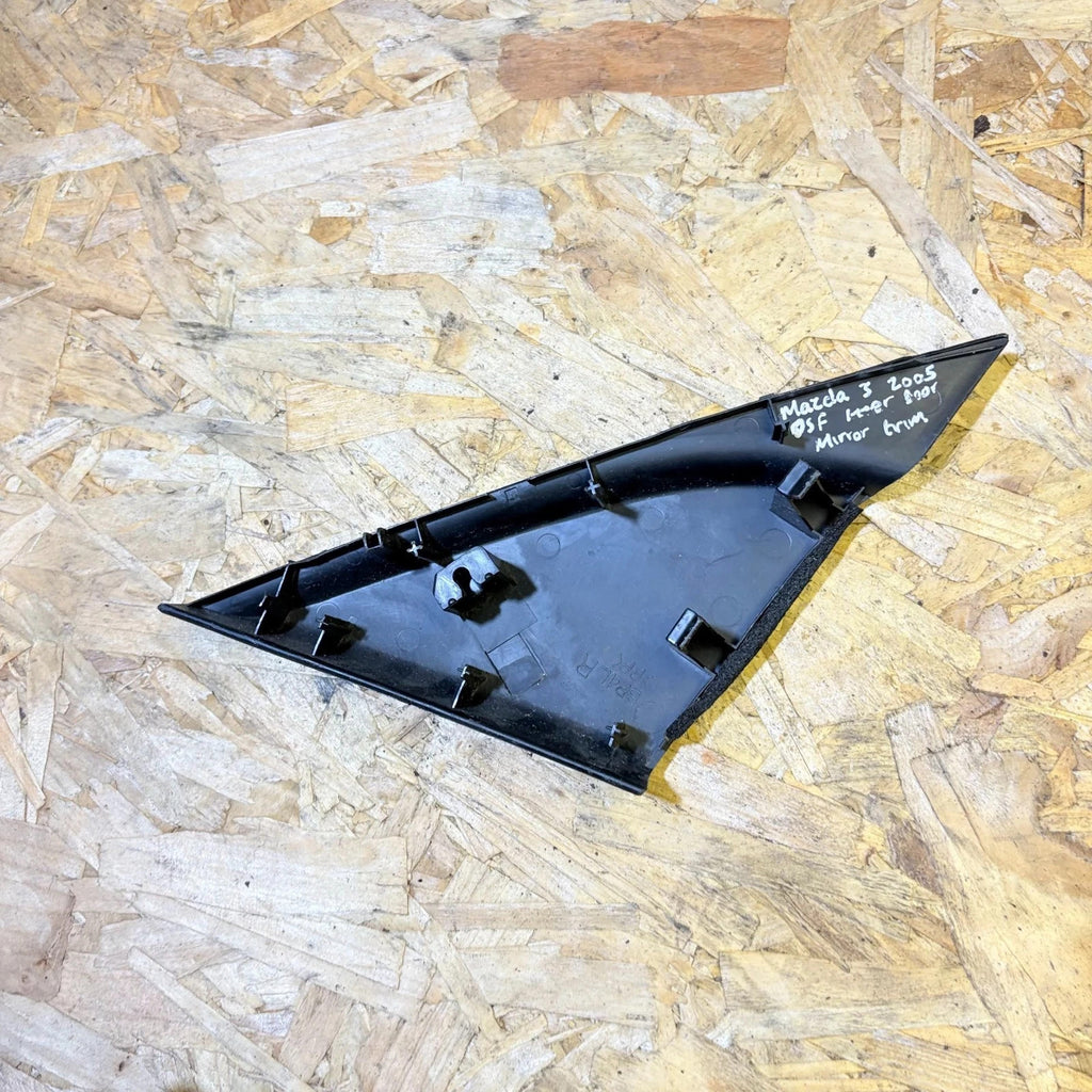 Mazda 3 BK 2004-2009 RH Front Interior Door Mirror Triangle Trim BP4K-68-51XB