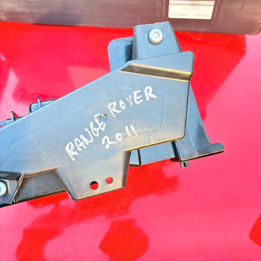 Range Rover 2011 Centre Console Frame Support