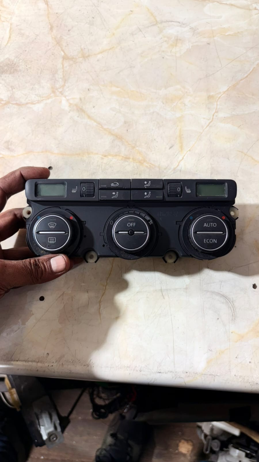 Volkswagen Tiguan 2006 Climate control unit module 1K0907044DA LIQ702